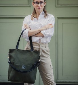 Khaki bag made of thick, waterproof nubuck (1)