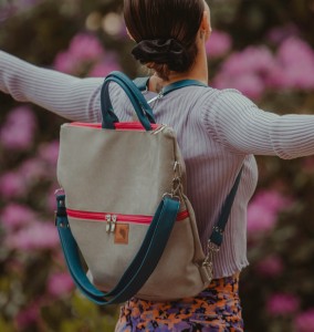 Bunter Rucksack/Tasche 2 in 1 aus Nubuk