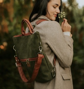 2 in 1 Tasche /Rucksack aus Nubuk – Khaki, braune Riemen